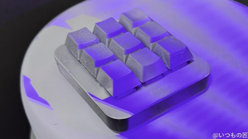 revopoint-mini-two-review8-1 | 3dプリンターの匠 スキャニングスプレー塗布した左手デバイスは真っ白になった