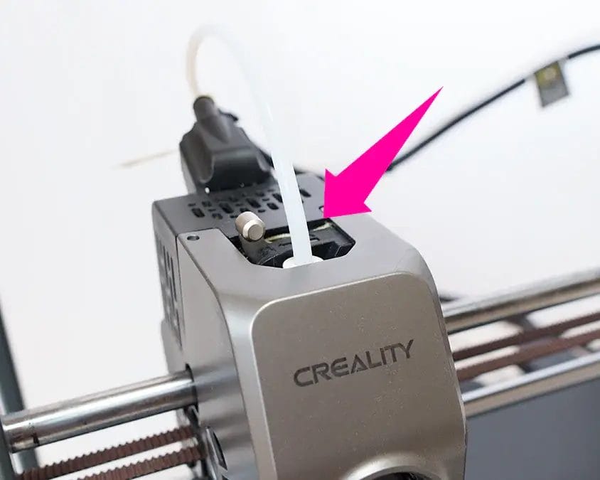 ender3v3plus-extruder-lock | 3dプリンターの匠 Ender-3 V3 Plus レビュー
フィラメント挿入口