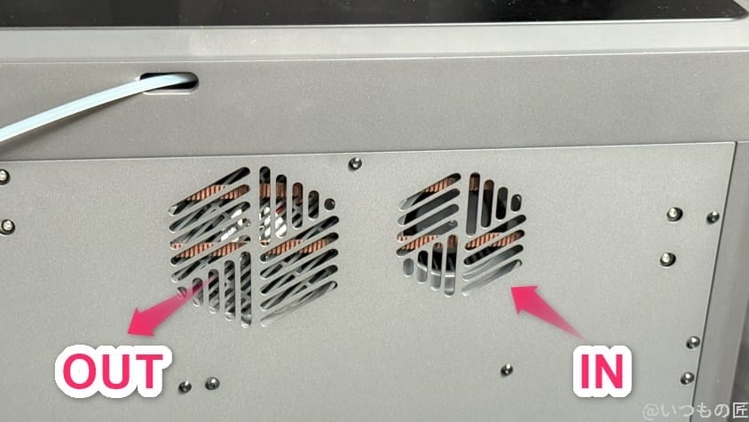 elegoo centauri carbon 実機レビュー:本体背部の外部循環冷却ファン | 3dプリンターの匠 ELEGOO Centauri Carbon 実機レビュー:本体背部の外部循環冷却ファン